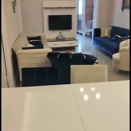 Apartamento Altiparmak Emlak